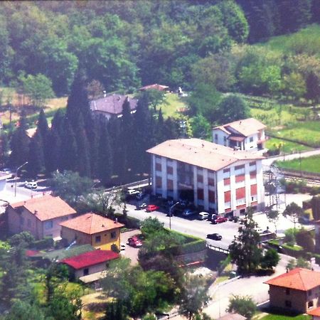Albergo Cristallo Cittiglio Kültér fotó