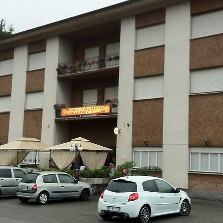 Albergo Cristallo Cittiglio Kültér fotó